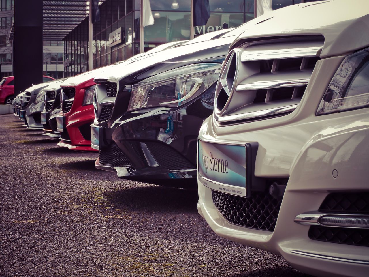 Live and Work Africa corporate car rental in Guinea